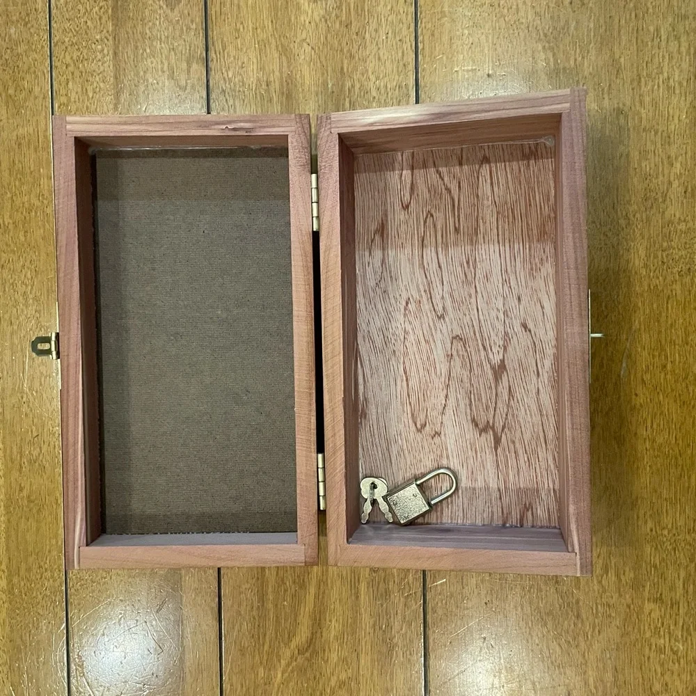N/A this wooden